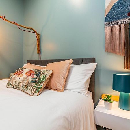 Romantic Getaway Studio Pods Close To City Centre With Free Wifi Derby Exterior foto